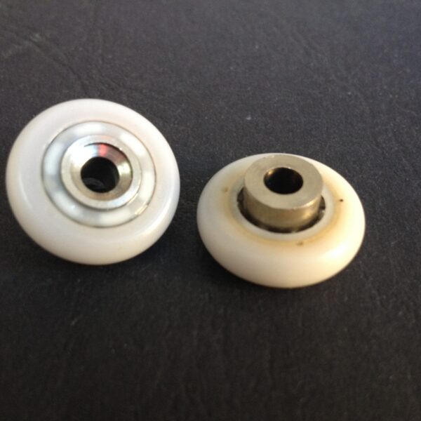 Roulette droite pour cabine douche (4)