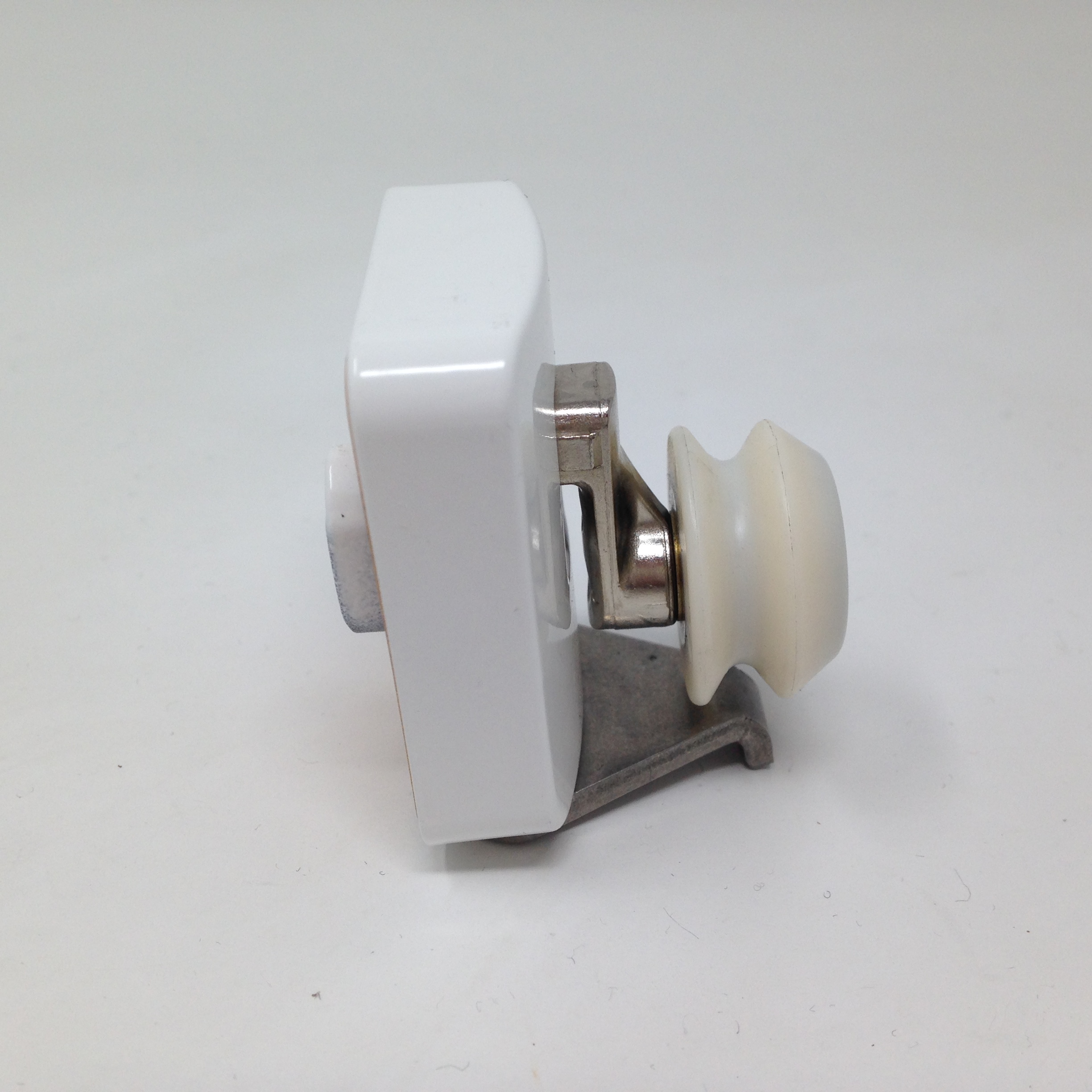 roulette cabine douche ROTH - mesroulettes.com