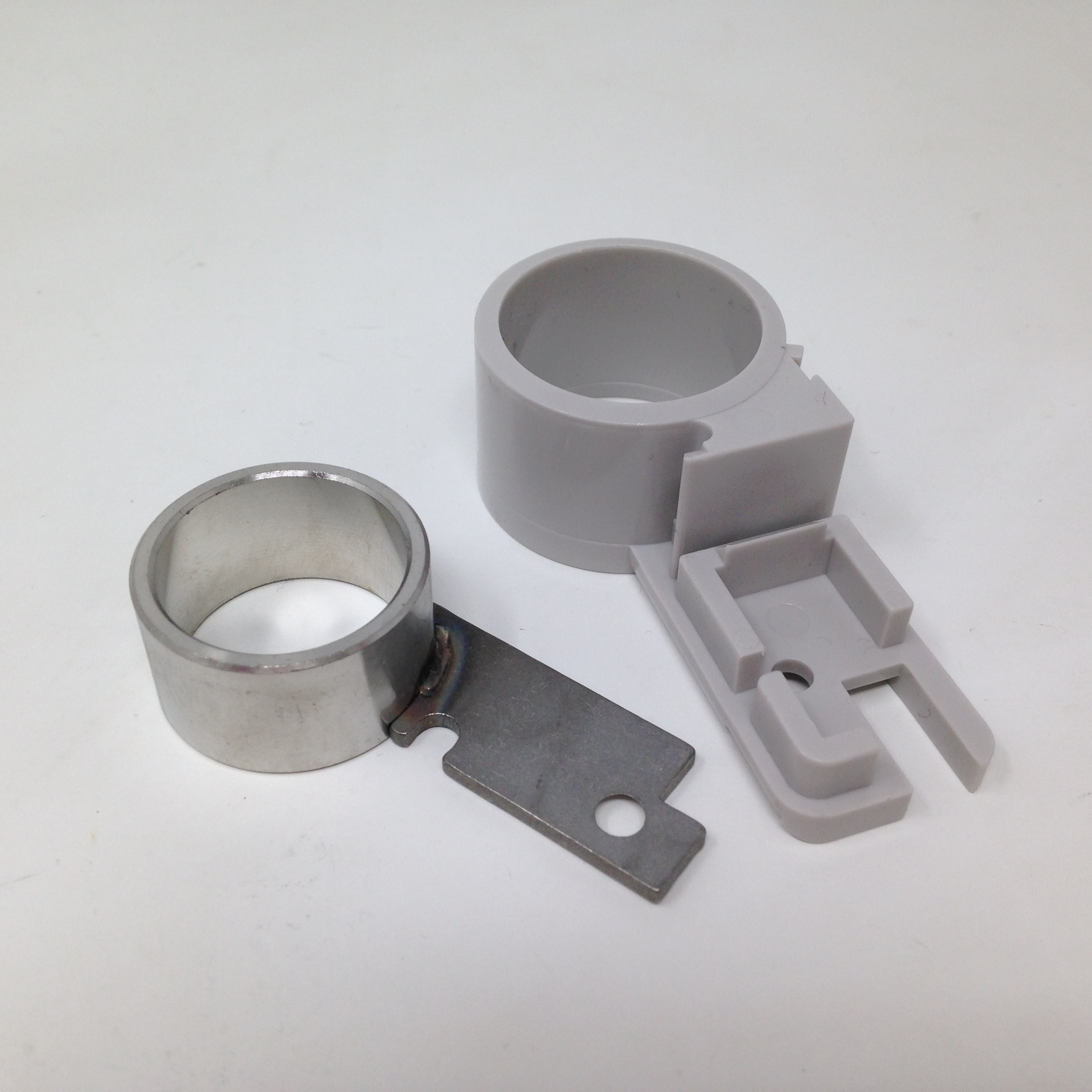 charniere cabine douche CADA - ROTH - mesroulettes.com