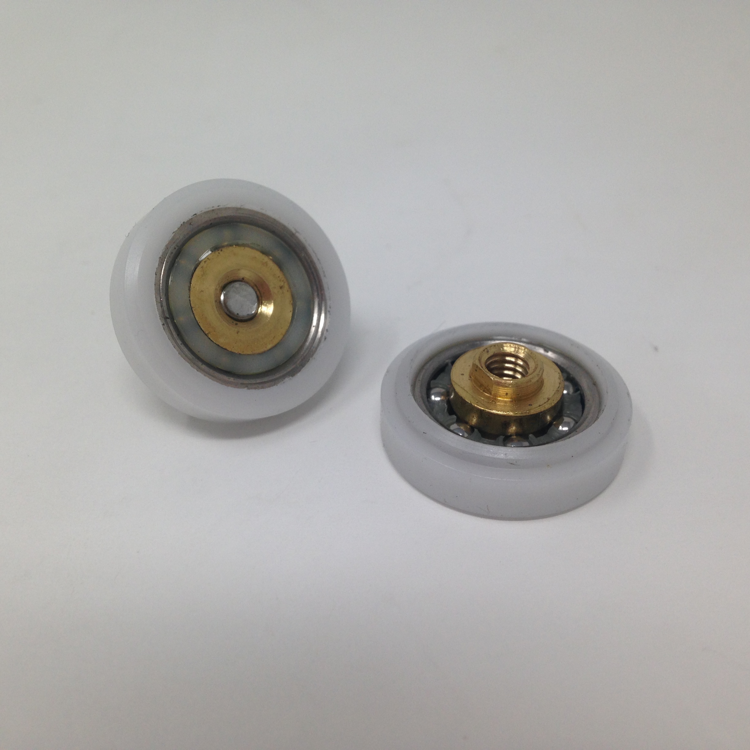 Roulette cabine douche - mesroulettes.com