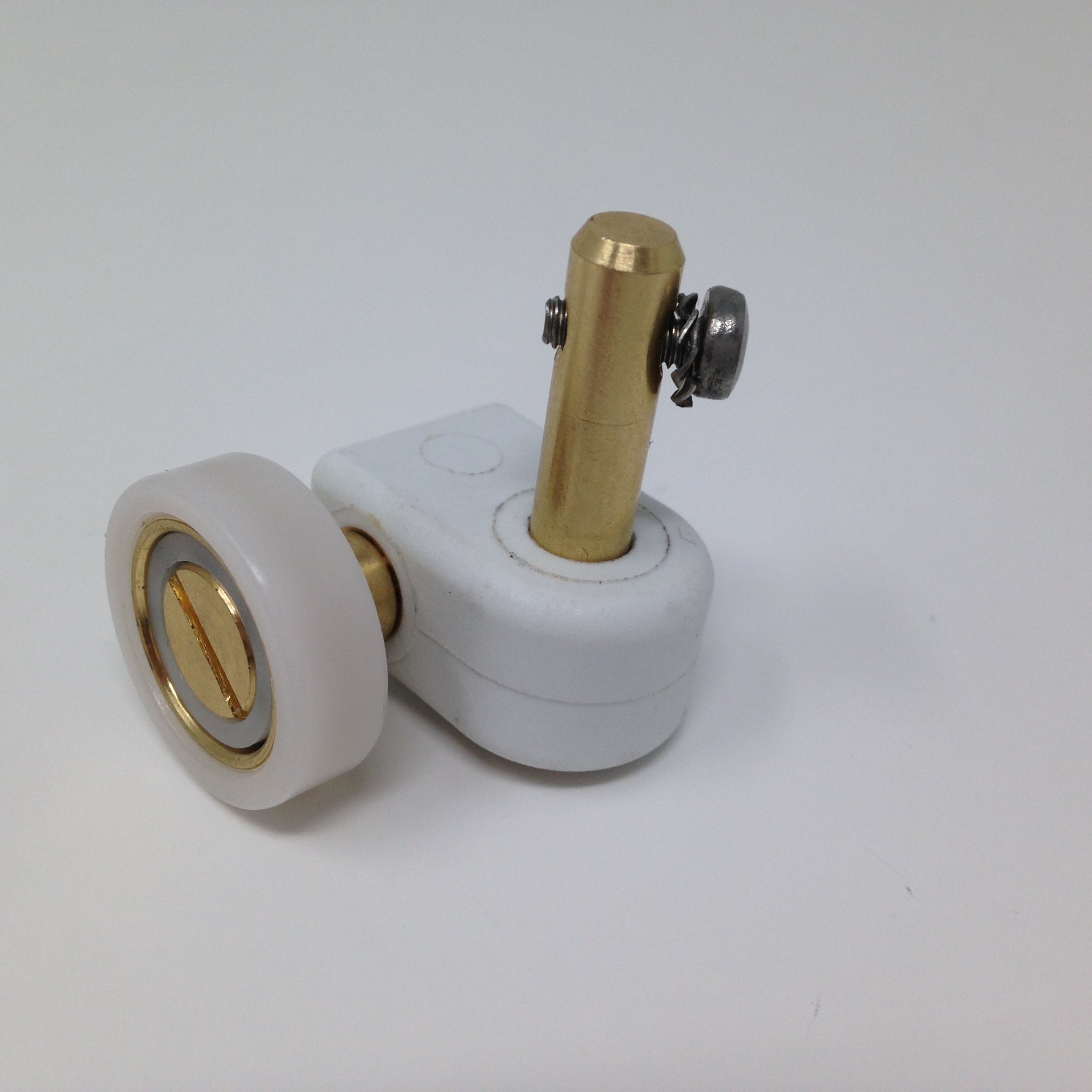 roulette cabine douche - MEGIUS - mesroulettes.com